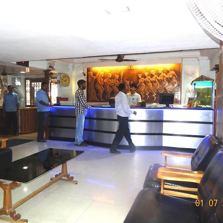 Hotel Yatrik Deoghar Esterno foto