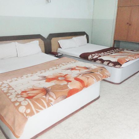 Hotel Yatrik Deoghar Esterno foto