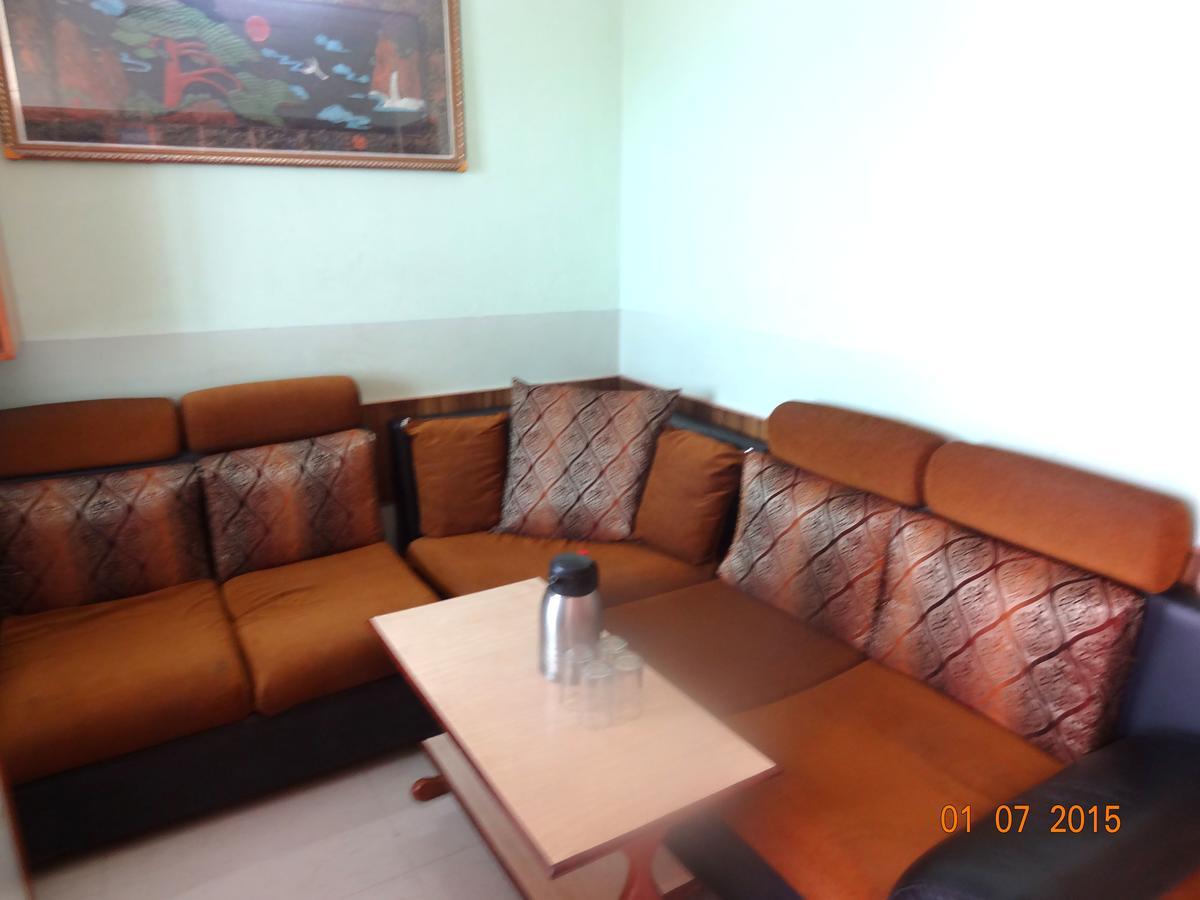 Hotel Yatrik Deoghar Esterno foto